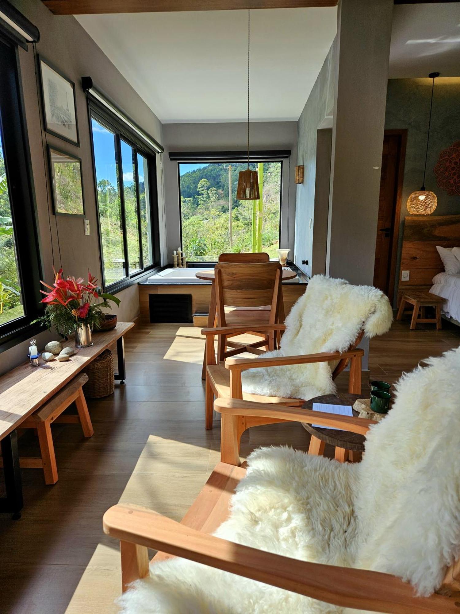 Vila Pinheiro Villa ซานตาเทเรซา ภายนอก รูปภาพ